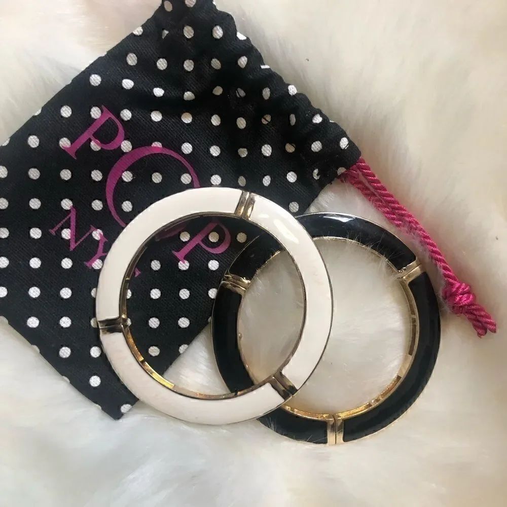 [pop nyc] black & white cuffs  w drawstring case #4